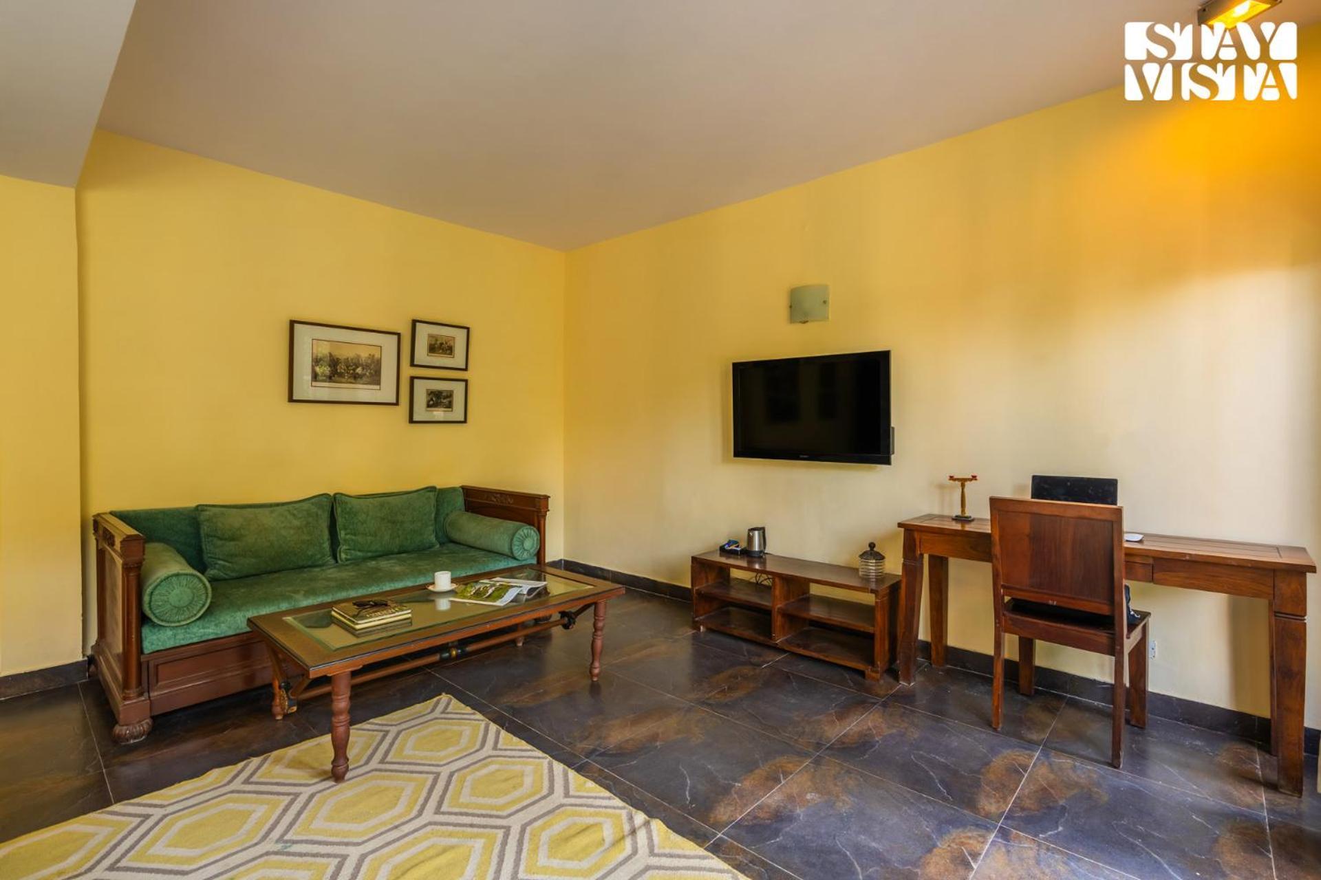 Stayvista At Hillcrest Villa With Valley View, Bonfire And Heater Kasauli Exteriér fotografie